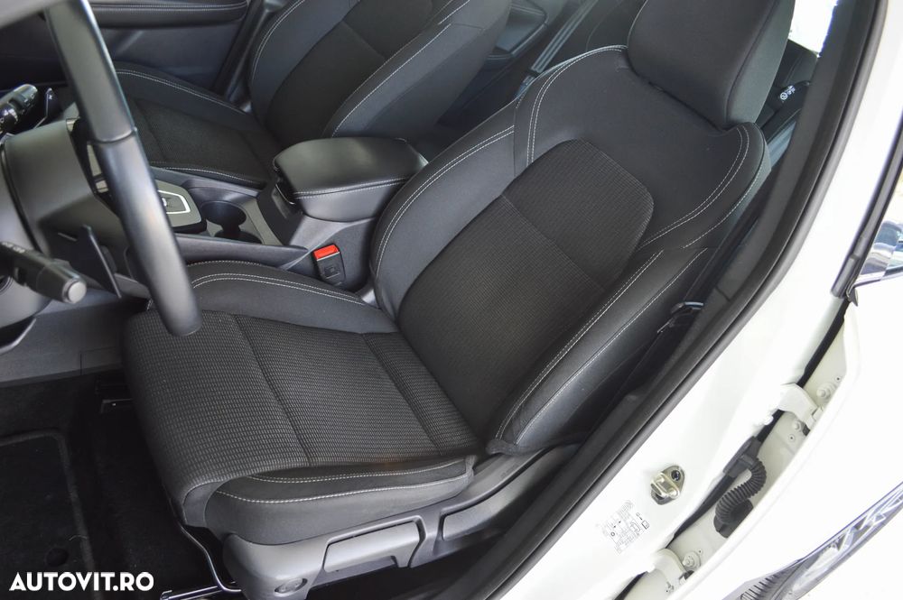 Nissan Qashqai 1.3 l MHEV X-Tronic N-Connecta - 19