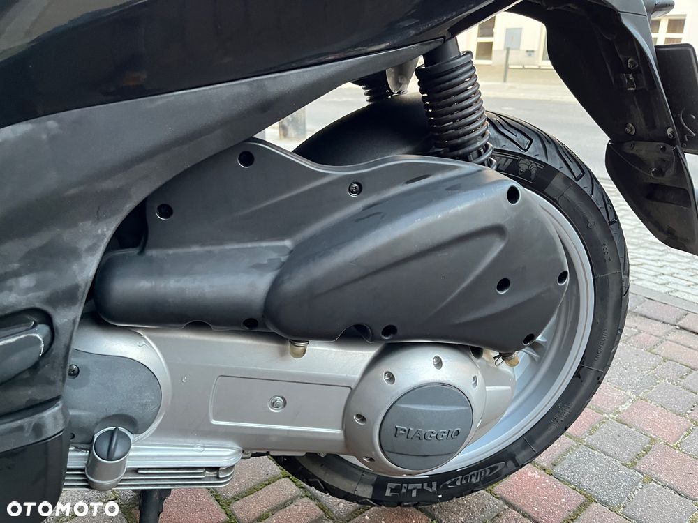 Piaggio Carnaby - 4