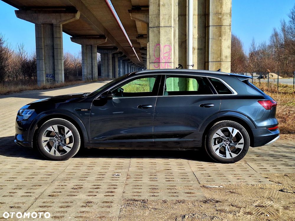 Audi e-tron 55 Quattro Advanced - 8