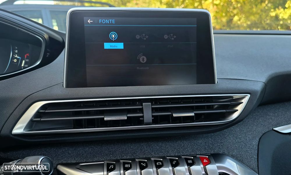 Peugeot 3008 PureTech 130 Stop & Start GPF Allure - 11