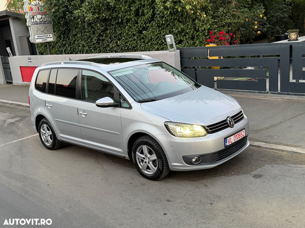 Volkswagen Touran - 1