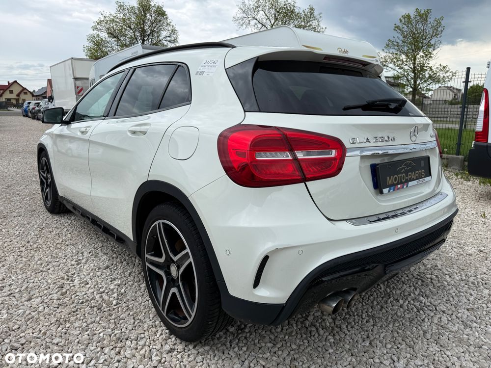 Mercedes-Benz GLA - 1