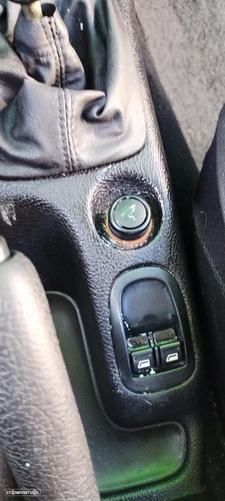 Peugeot 206 1.1 XR - 16