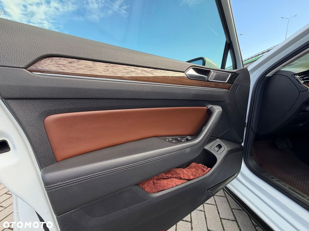Volkswagen Passat 2.0 TDI BMT Highline DSG - 19