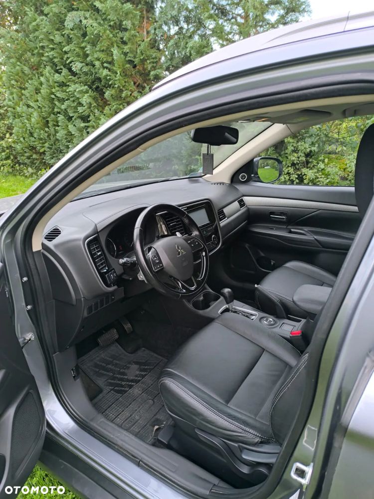 Mitsubishi Outlander ver-2-2-did-intense-plus-4wd - 11