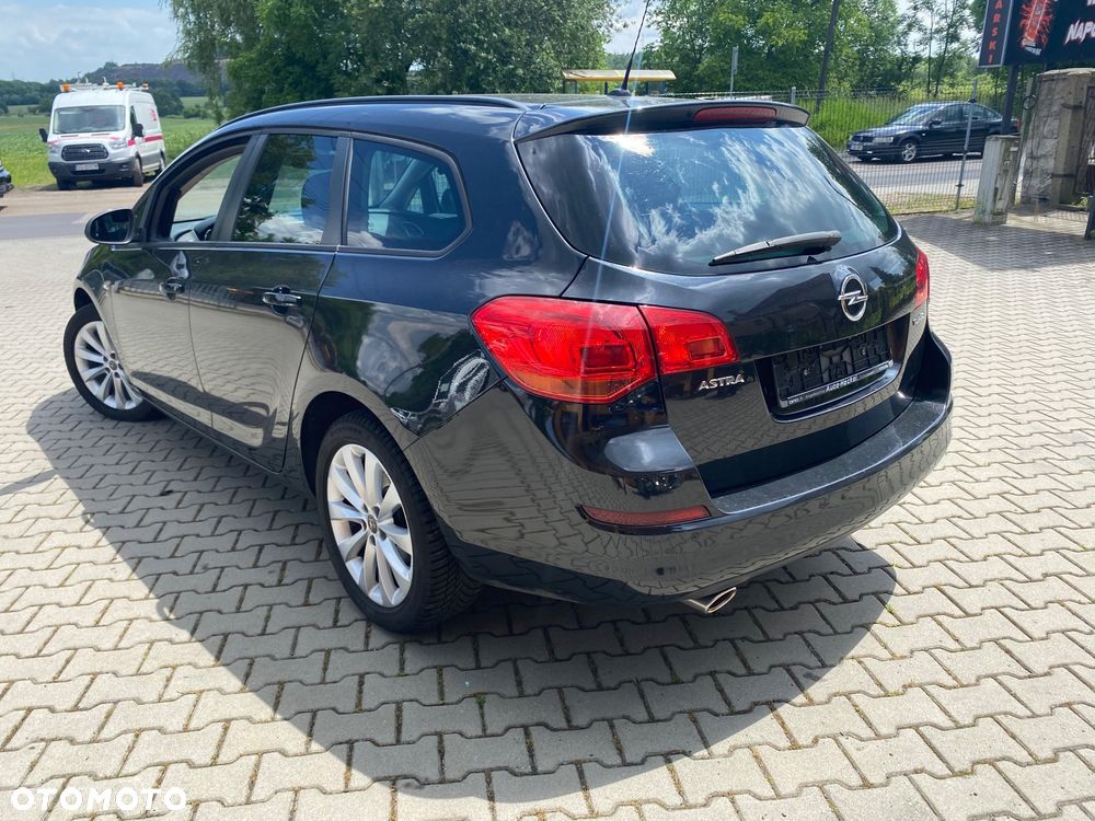 Opel Astra - 4