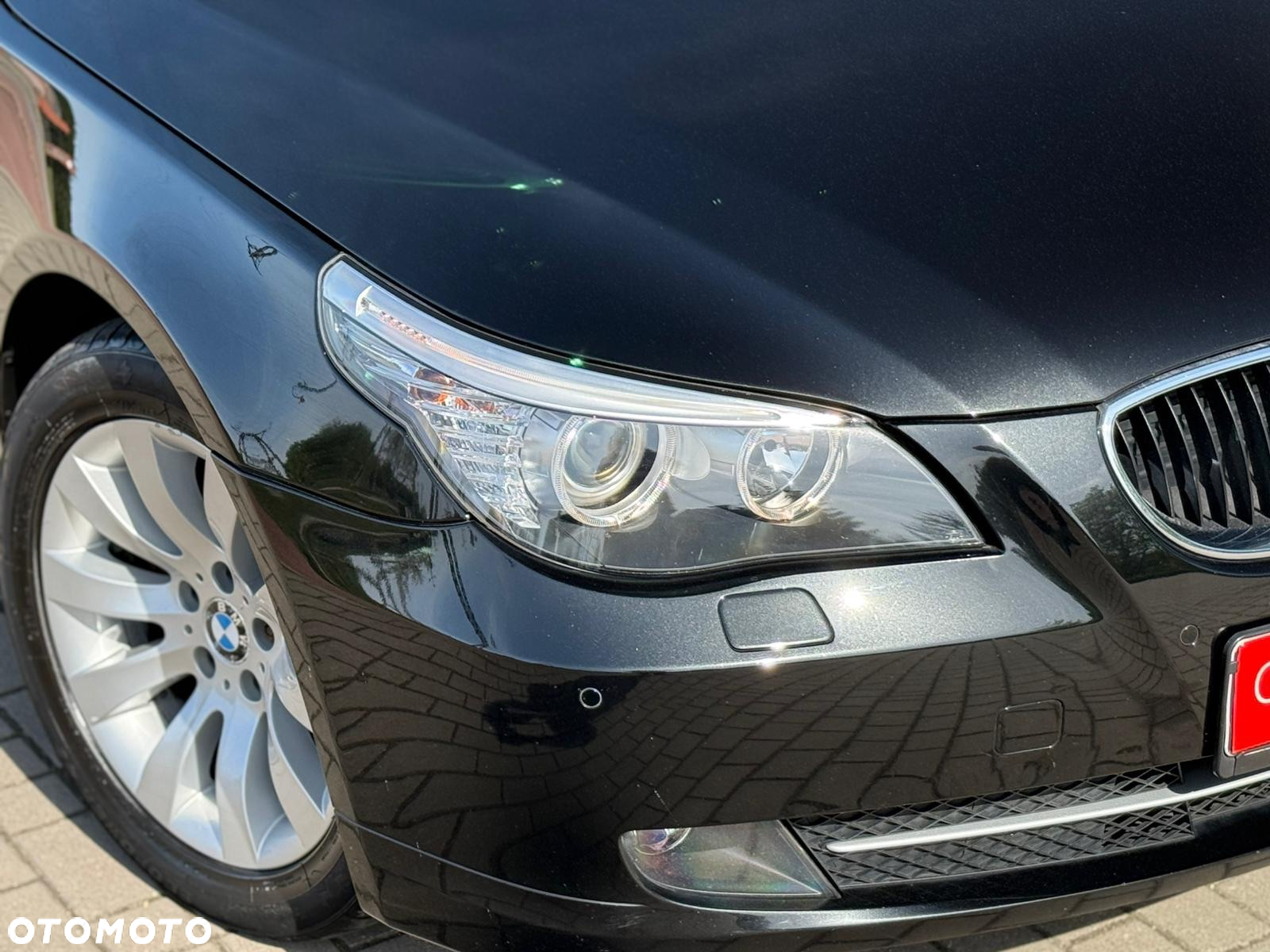 BMW Seria 5 520d Edition Sport - 14