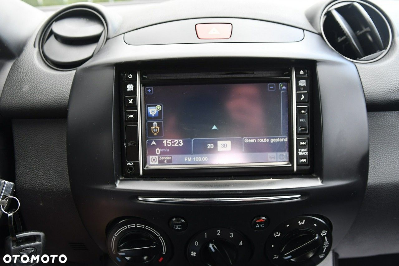 Mazda 2 - 26