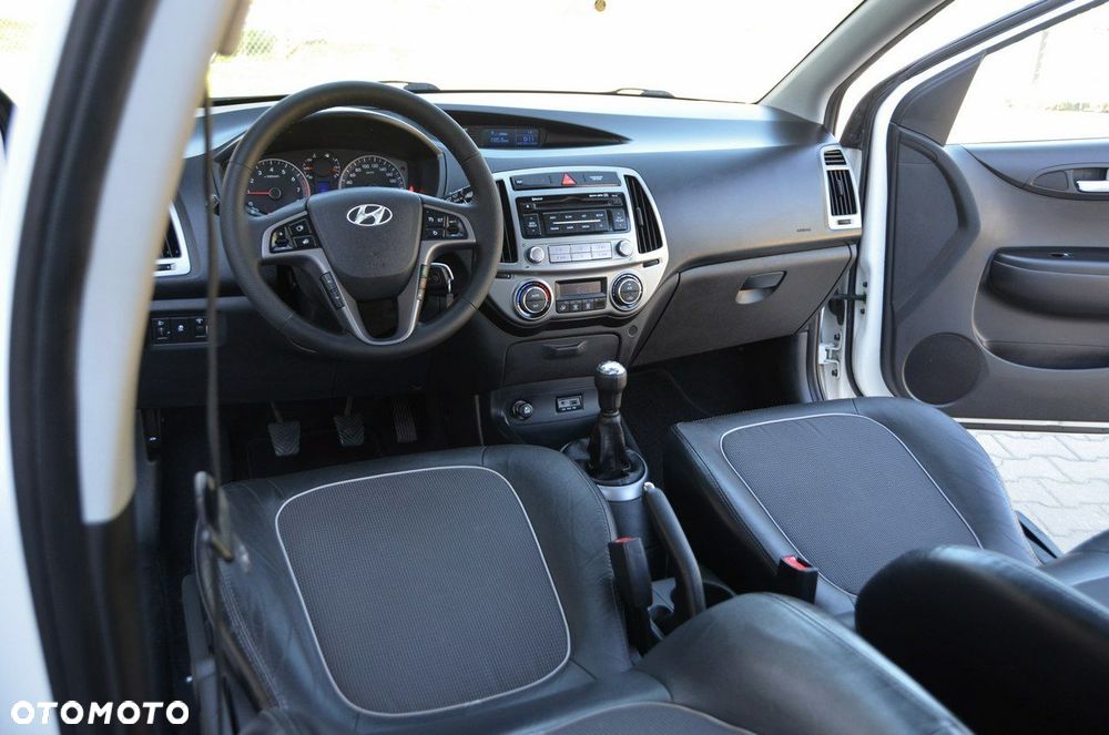 Hyundai i20 - 38