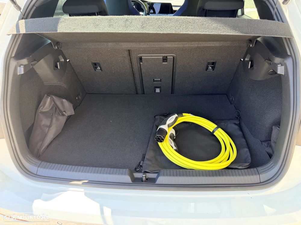 VW Golf 1.4 eHybrid OPF DSG GTE - 33
