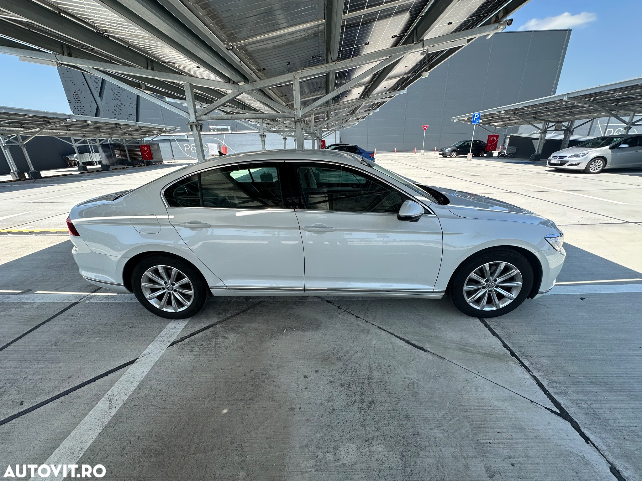 Volkswagen Passat - 3