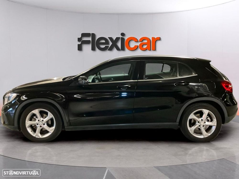 Mercedes-Benz GLA 180 - 2