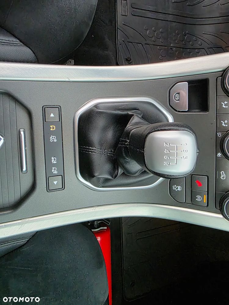 Land Rover Range Rover Evoque - 26