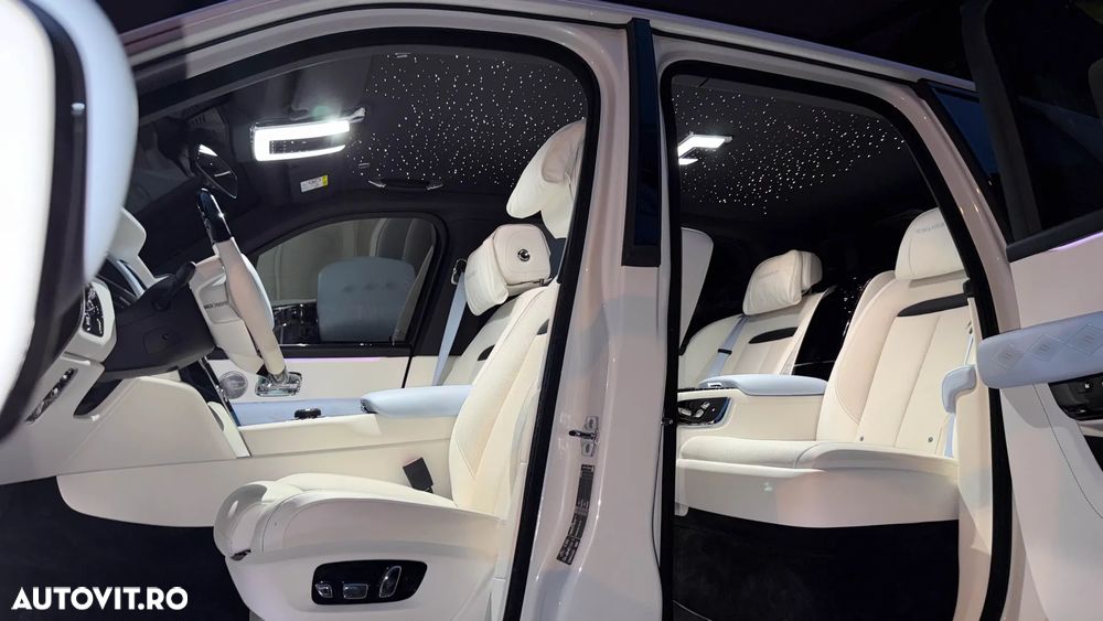 Rolls-Royce Cullinan Standard - 15