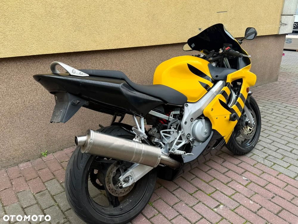 Honda CBR - 17
