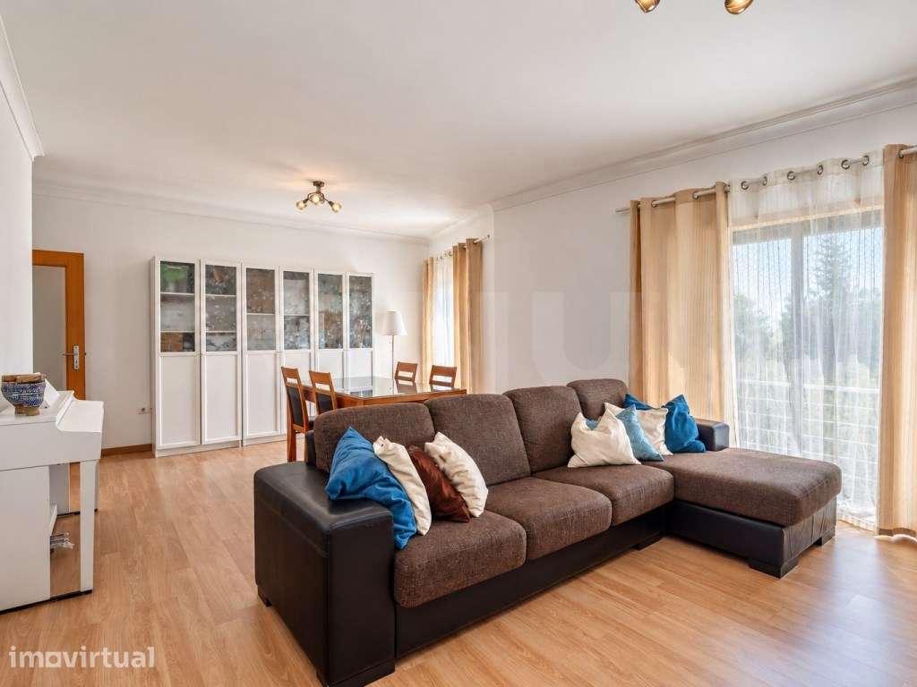 Apartamento T3 junto ao Colégio Rainha D. Leonor, Caldas da Rainha - Grande imagem: 2/18