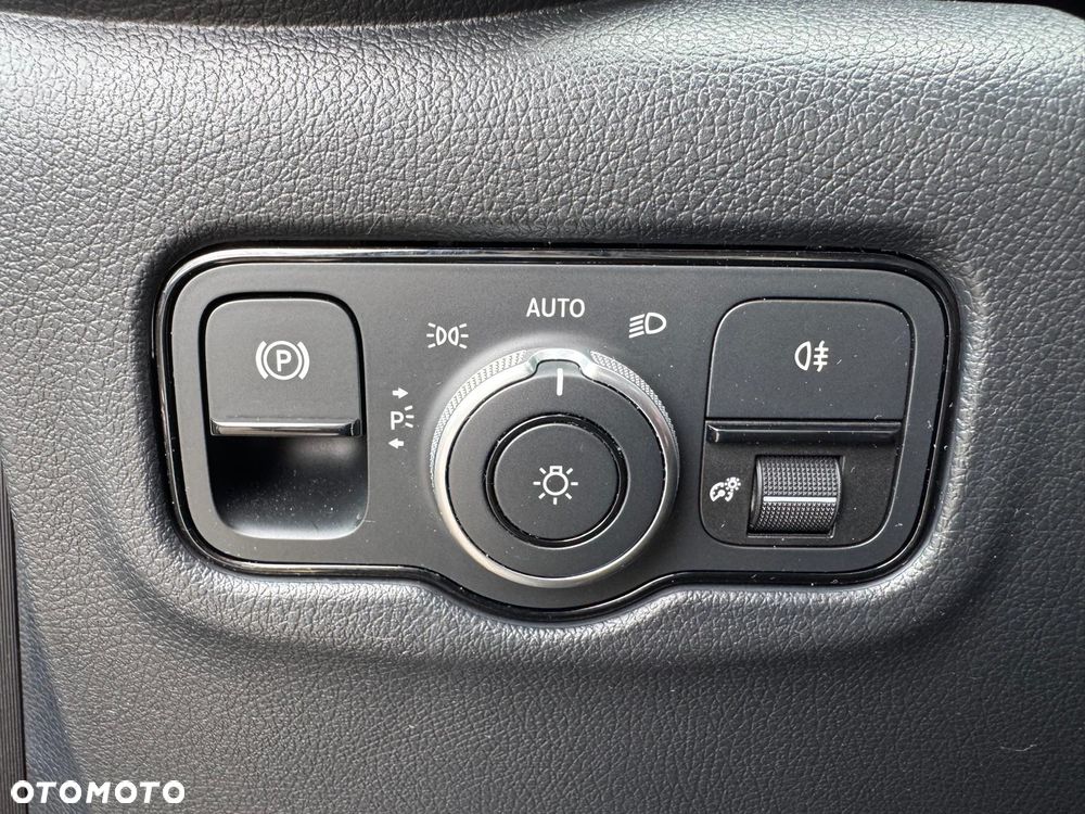Mercedes-Benz Vito - 19