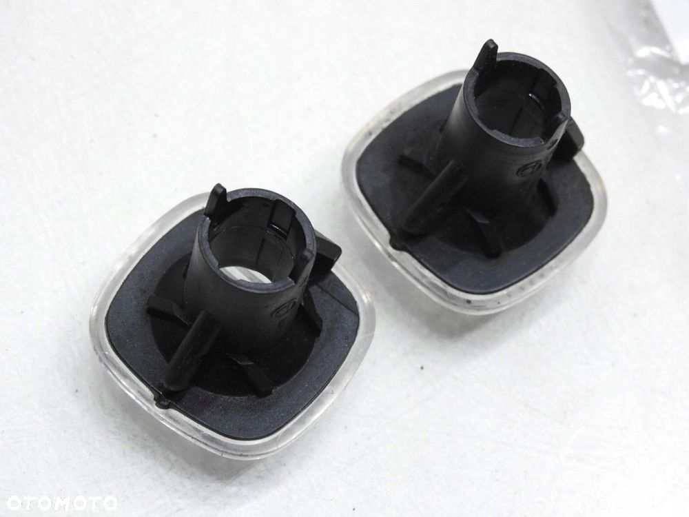 KIERUNKOWSKAZ BŁOTNIKA SKODA FABIA II - 5