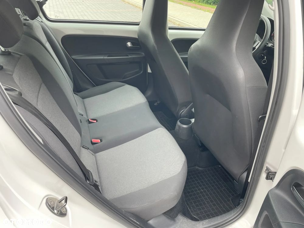 Volkswagen up! - 21