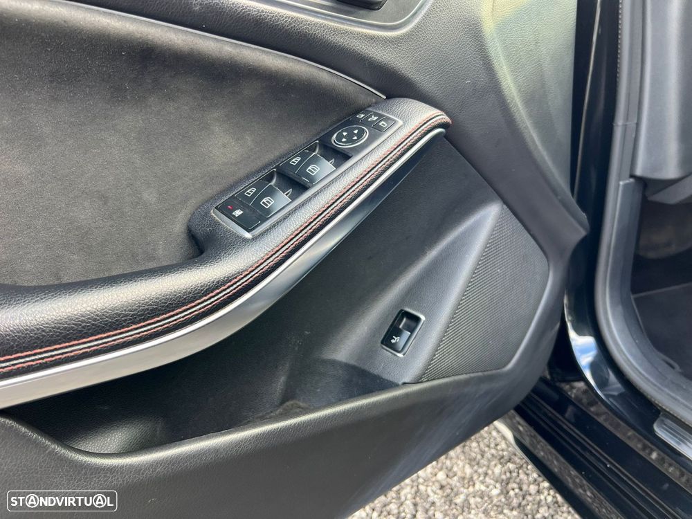 Mercedes-Benz CLA 200 - 28