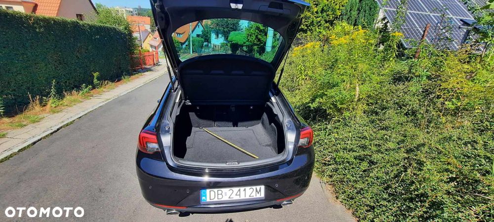 Opel Insignia Sport2.0 Direct InjTurbo 4x4 Dynamic - 16