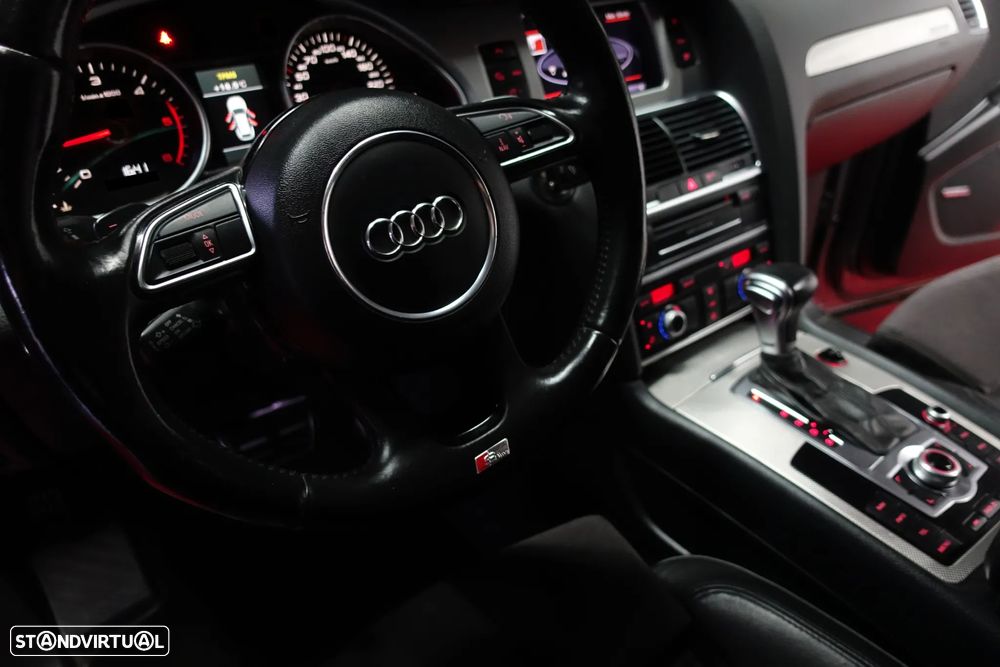 Audi Q7 3.0 V6 TDi quattro S-line Tiptronic - 36