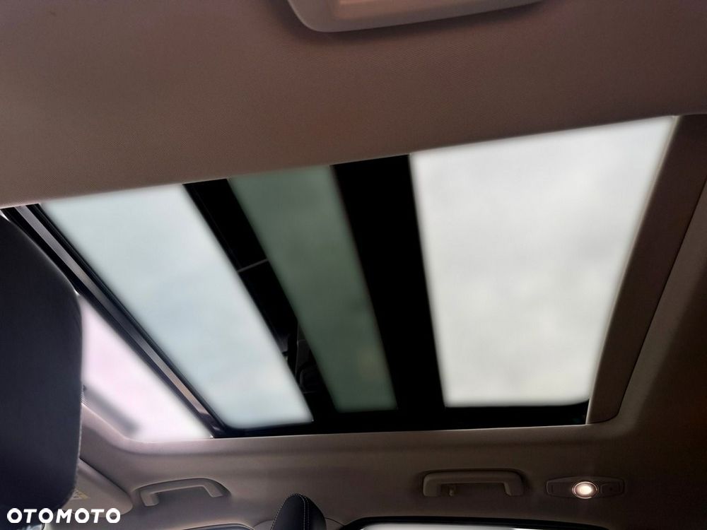 Ford Kuga - 26