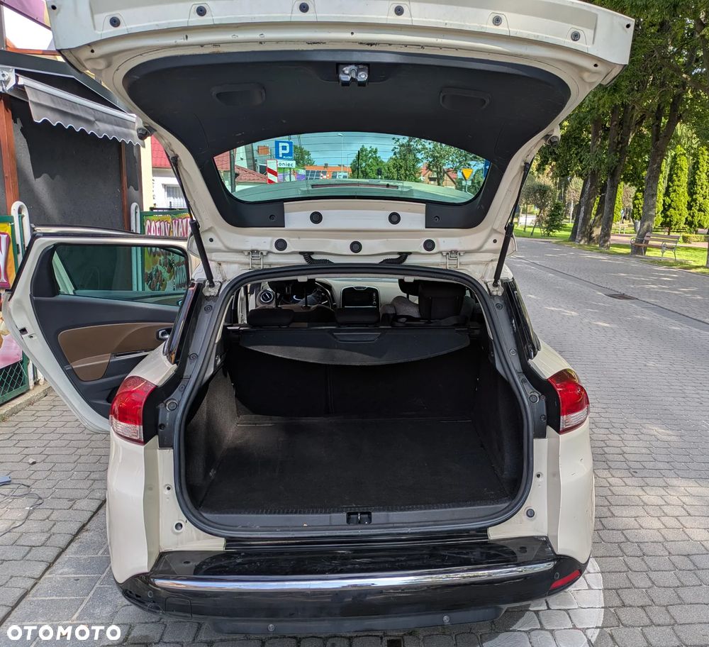 Renault Clio - 8