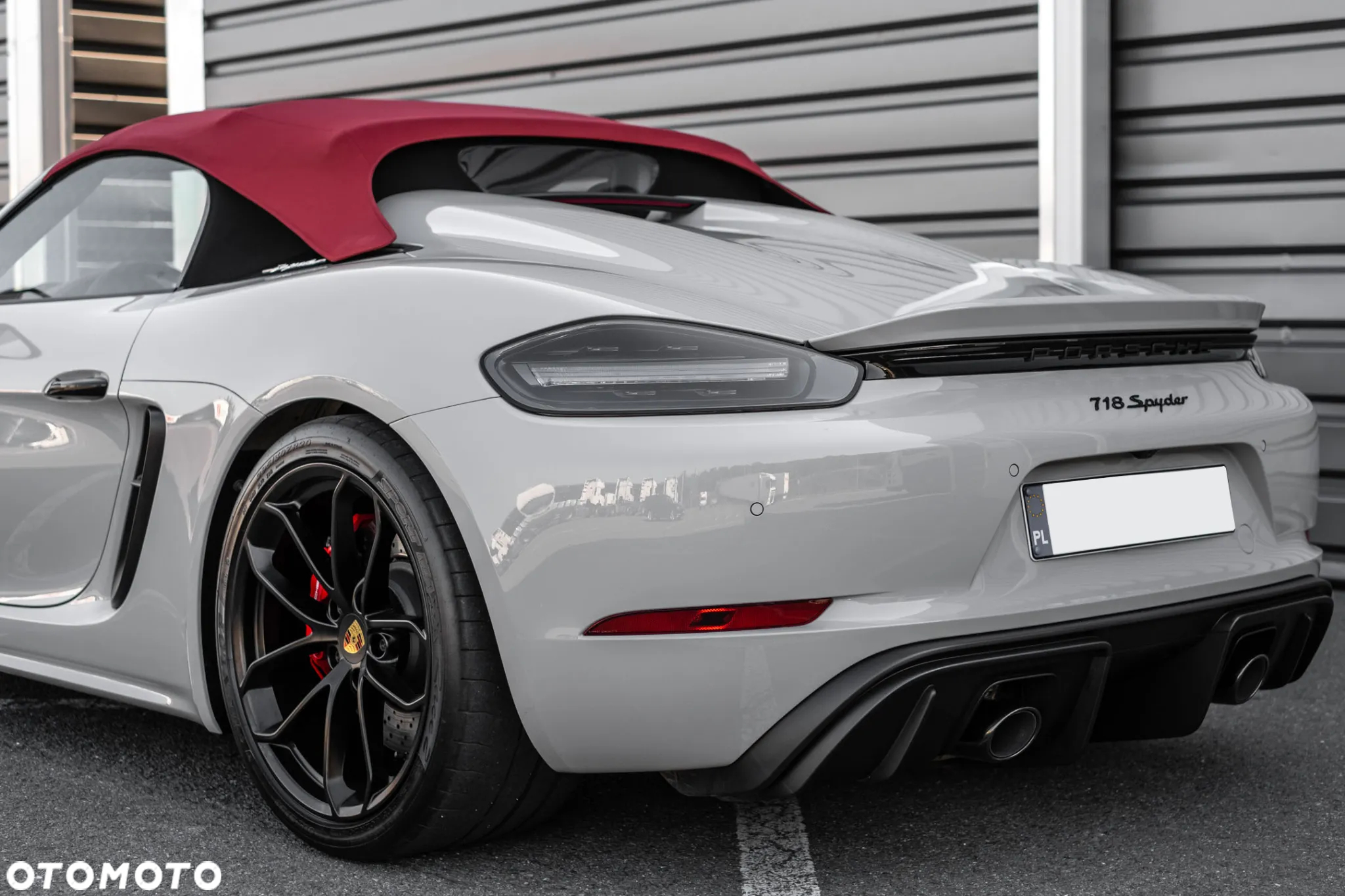 Porsche 718 Boxster Spyder - 4