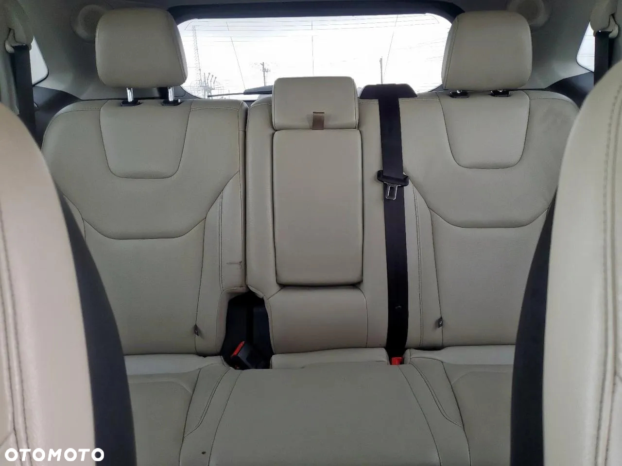 Ford Edge - 8