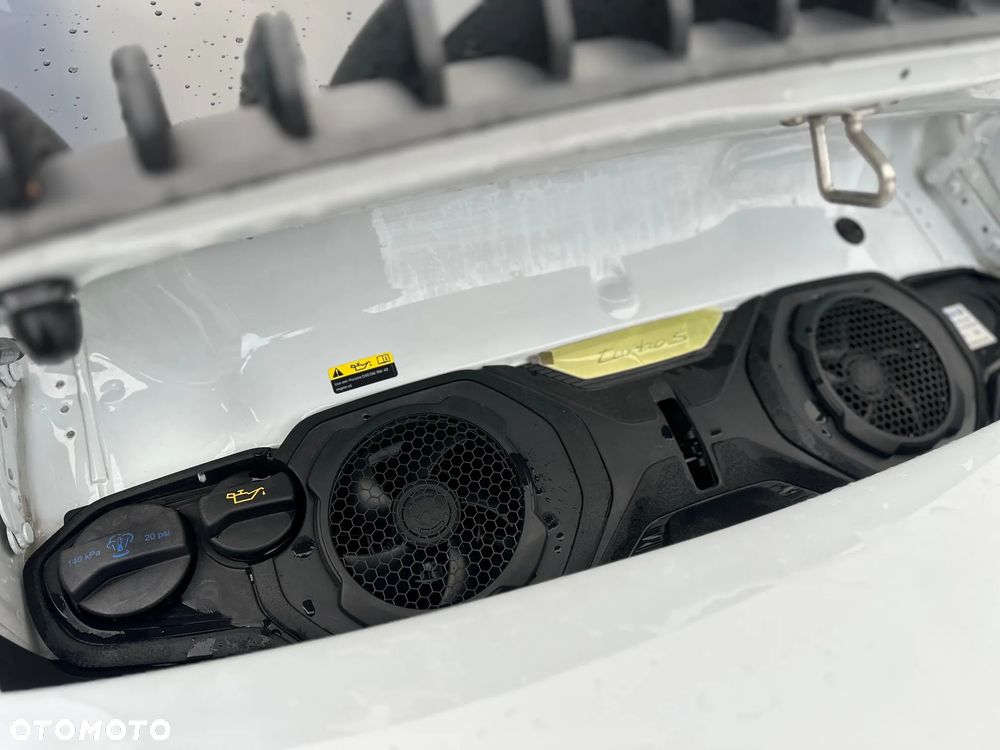 Porsche 911 Turbo S - 18