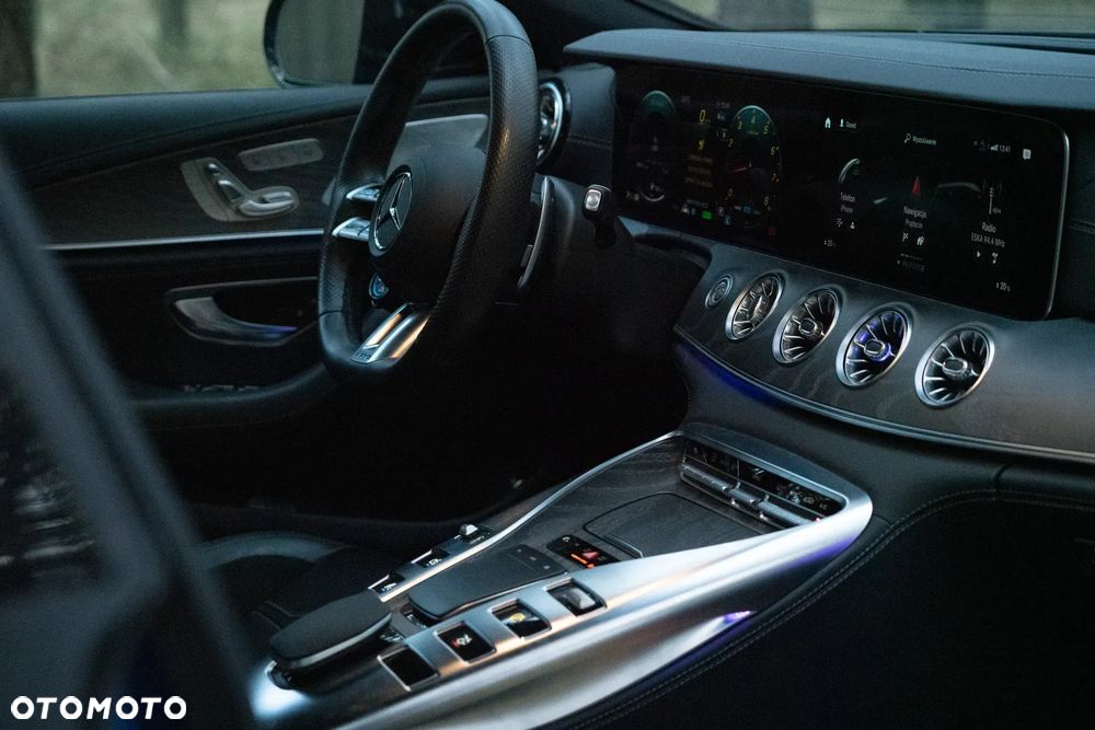 Mercedes-Benz AMG GT 53 4Matic+ 4D Speedshift TCT 9G - 17