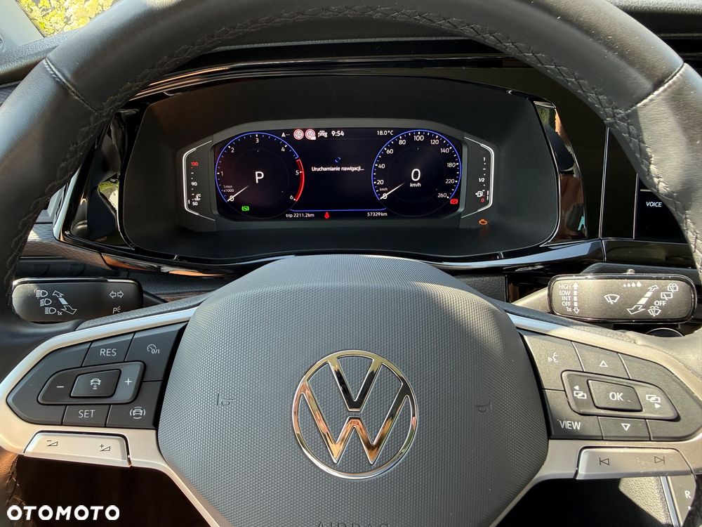 Volkswagen Multivan - 17