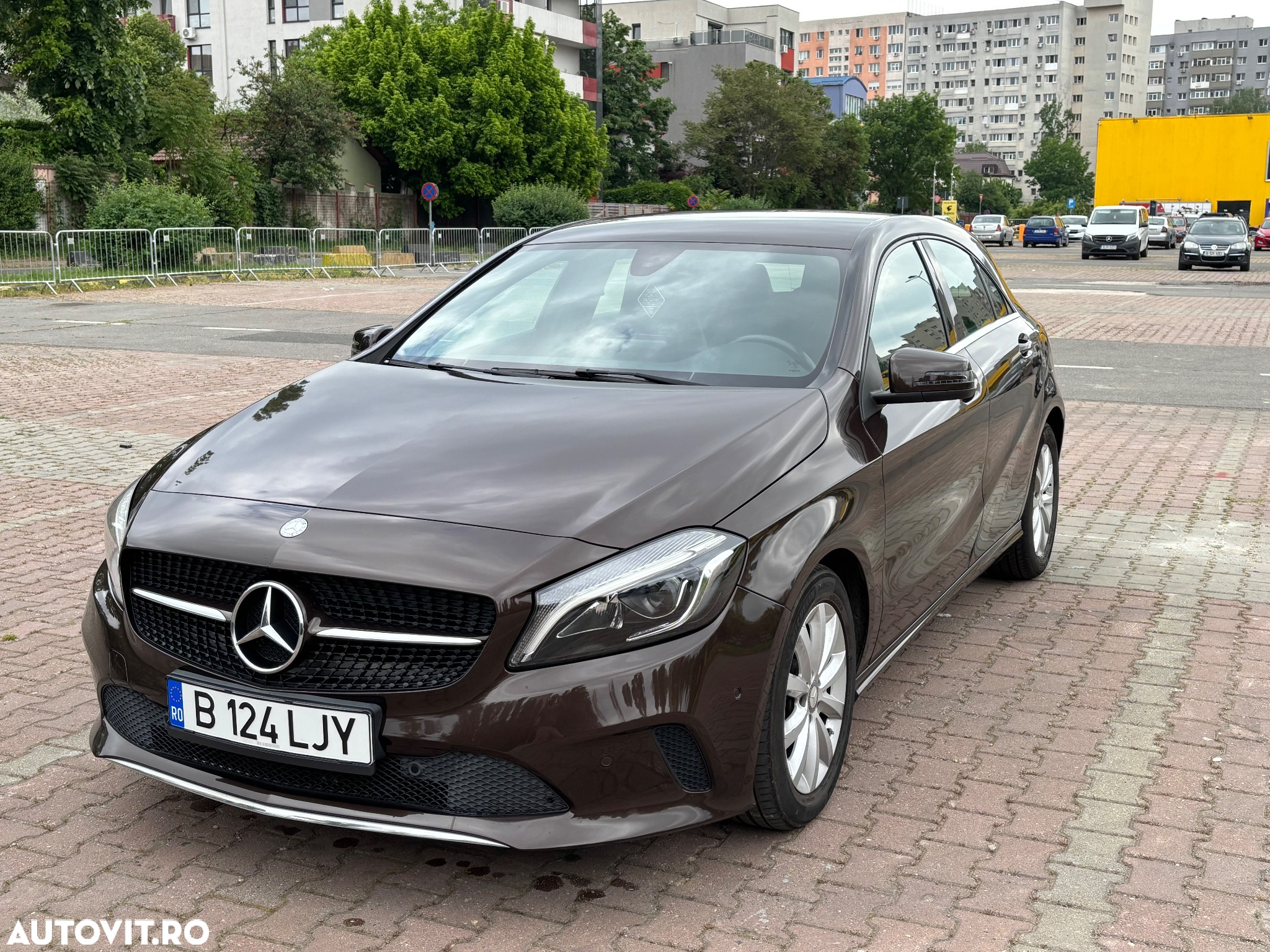 Mercedes-Benz A 180 (BlueEFFICIENCY) - 24