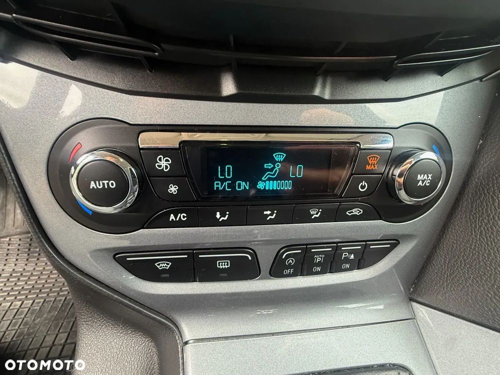 Ford Focus 1.6 TDCi DPF Start-Stopp-System SYNC Edition - 17
