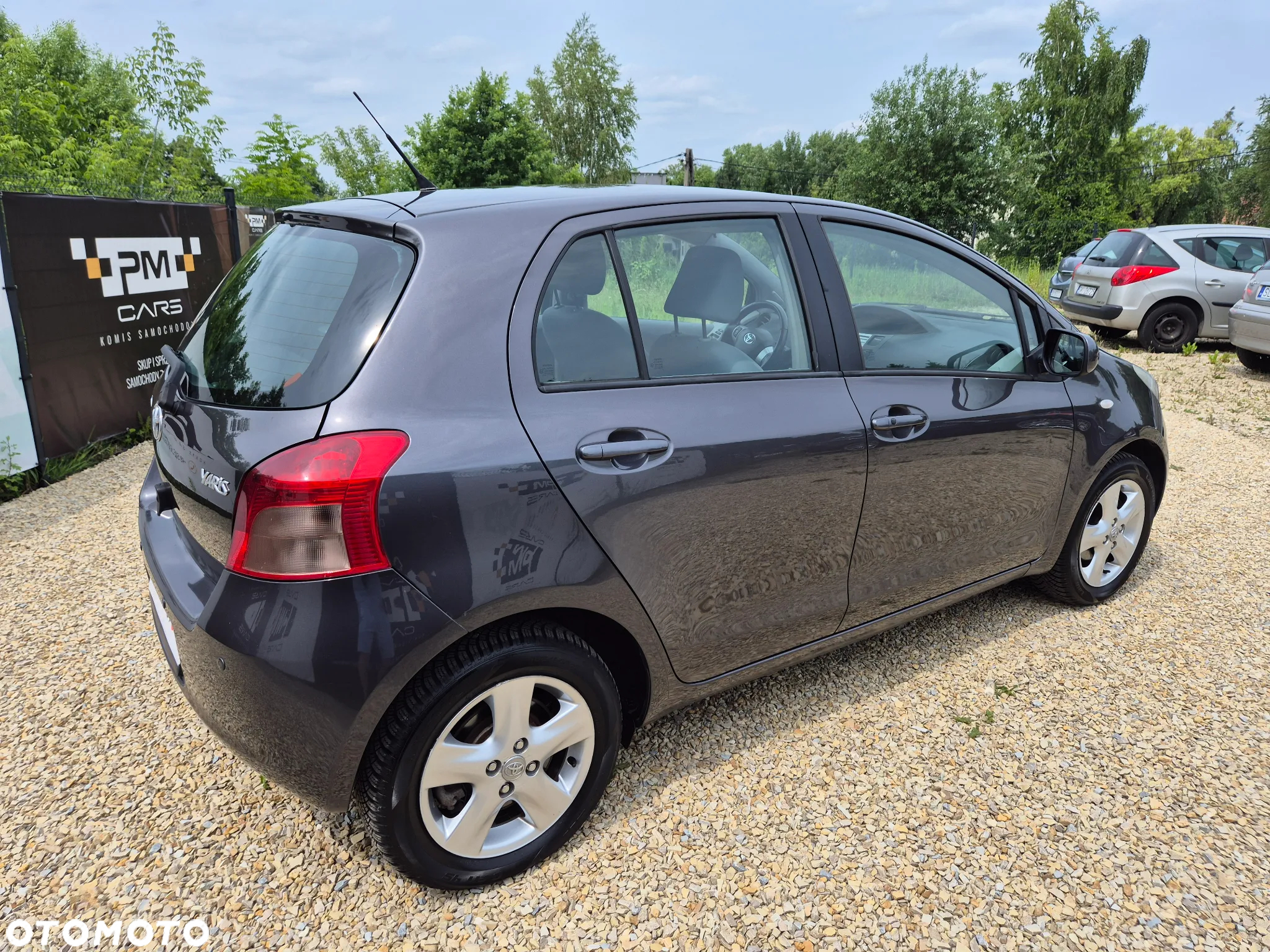 Toyota Yaris 1.3 Luna Premium - 15