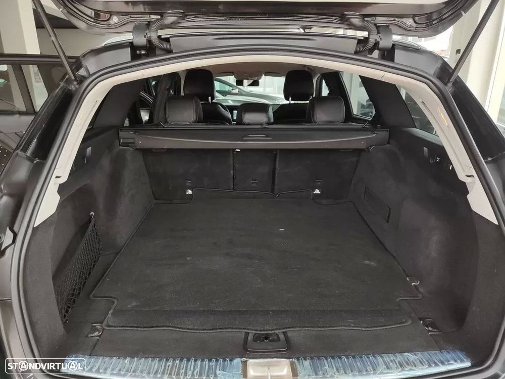 Mercedes-Benz E 220 d 4Matic 9G-TRONIC Avantgarde - 17