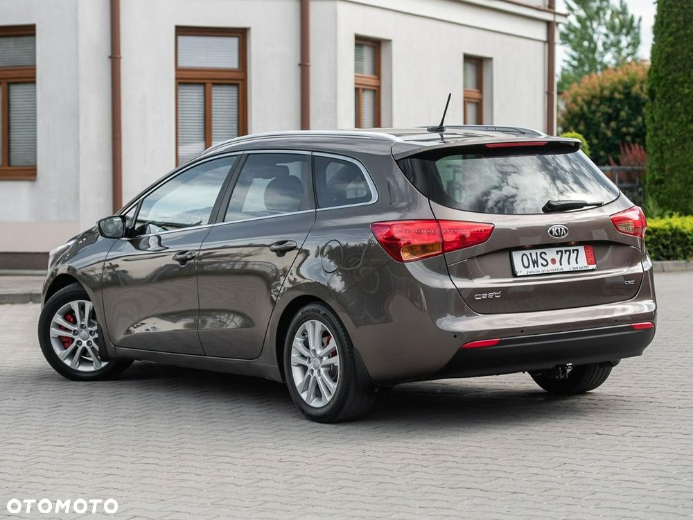 Kia Ceed 1.6 CRDi 128 Dream-Team Edition - 14