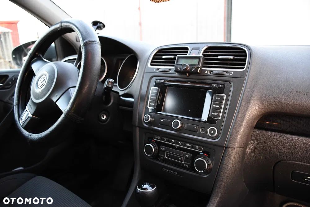 Volkswagen Golf 1.6 TDI Comfortline - 14