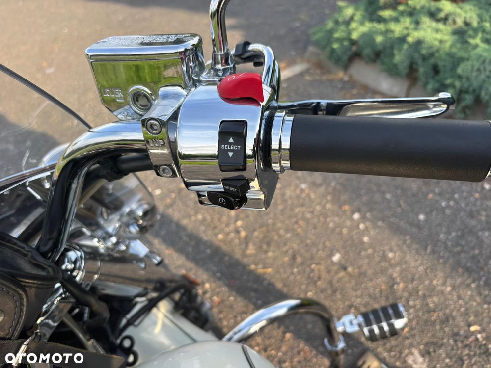 Yamaha Road Star - 7