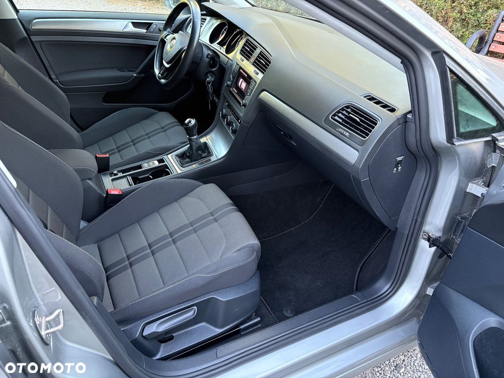 Volkswagen Golf 1.4 TSI BMT Comfortline - 10