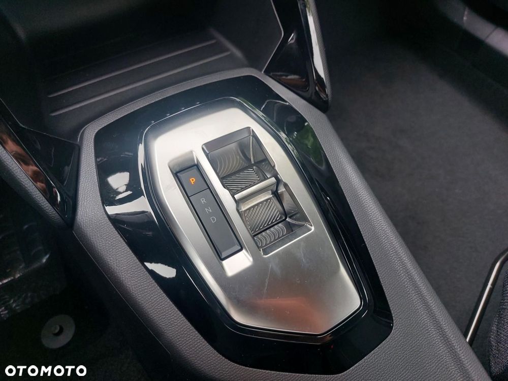 Peugeot 2008 PureTech mHEV Style e-DCS6 - 19