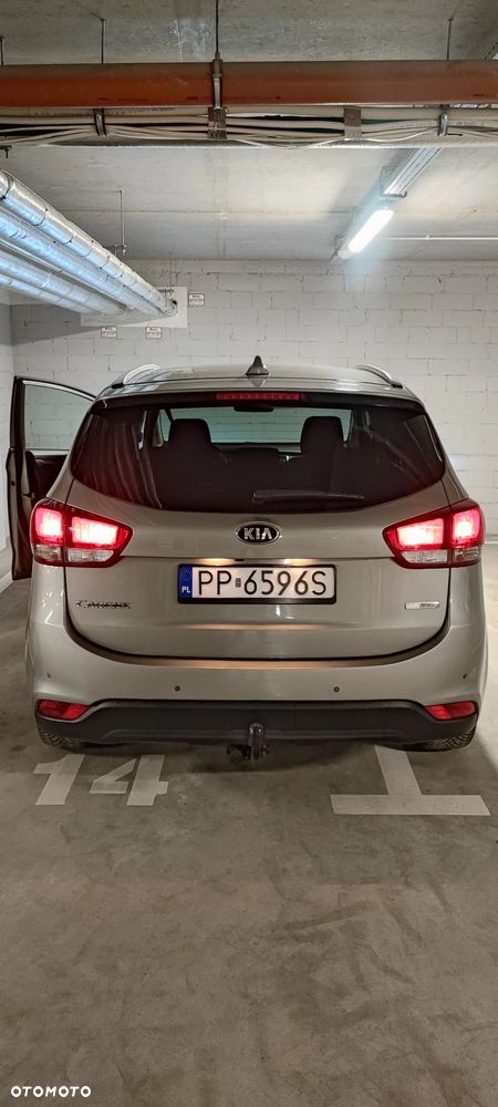 Kia Carens - 14