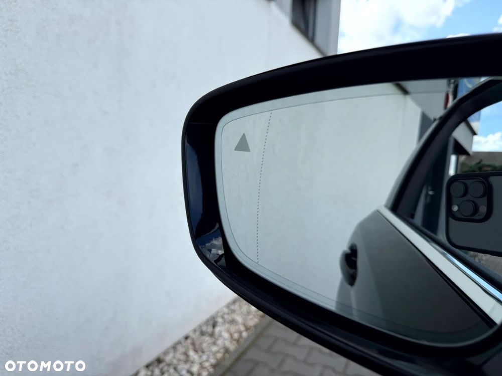 BMW Seria 5 520d xDrive Luxury Line - 38