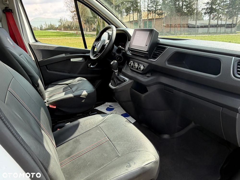 Renault TRAFIC - 12