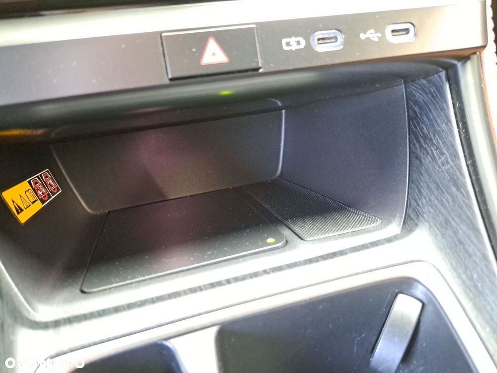 Lexus LBX 1.5 Hybrid Relax - 28