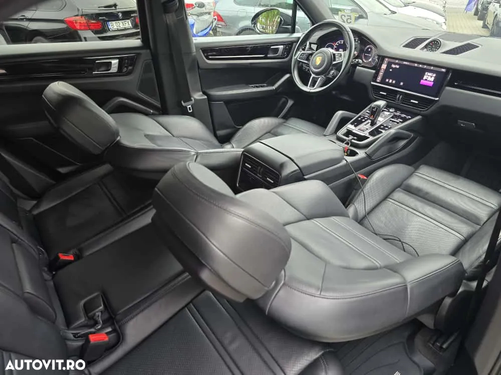 Porsche Cayenne Coupe Tiptronic S Platinum Edition - 11