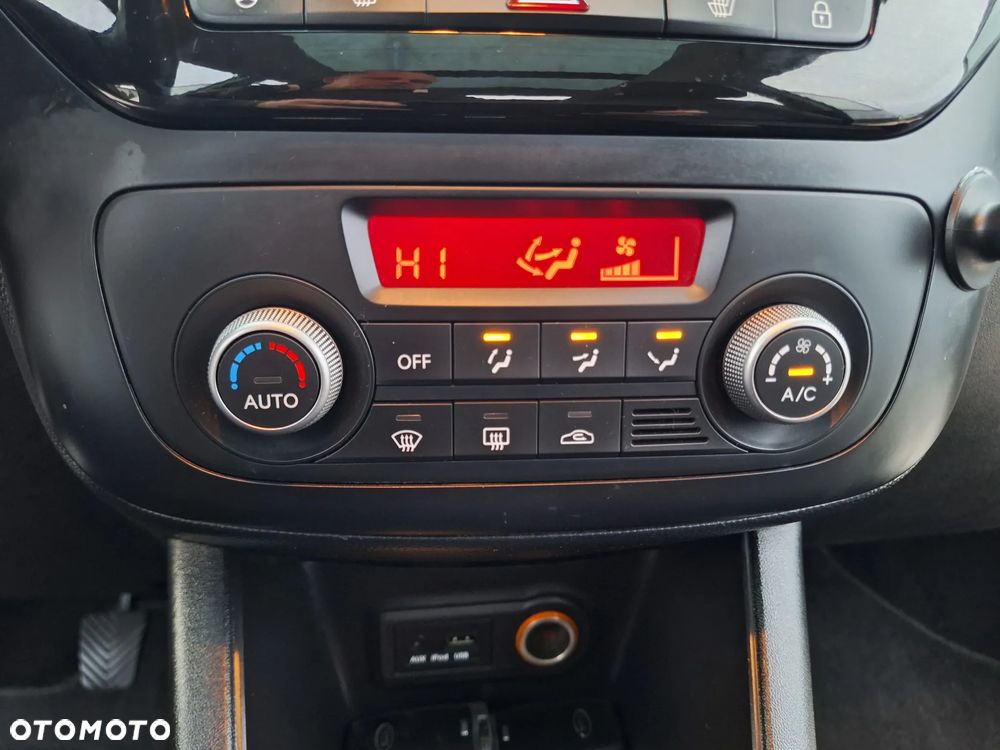 Kia Venga 1.6 CVVT Dream-Team Edition - 24