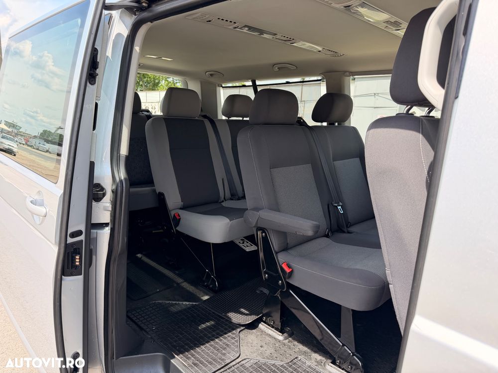 Volkswagen Caravelle - 10