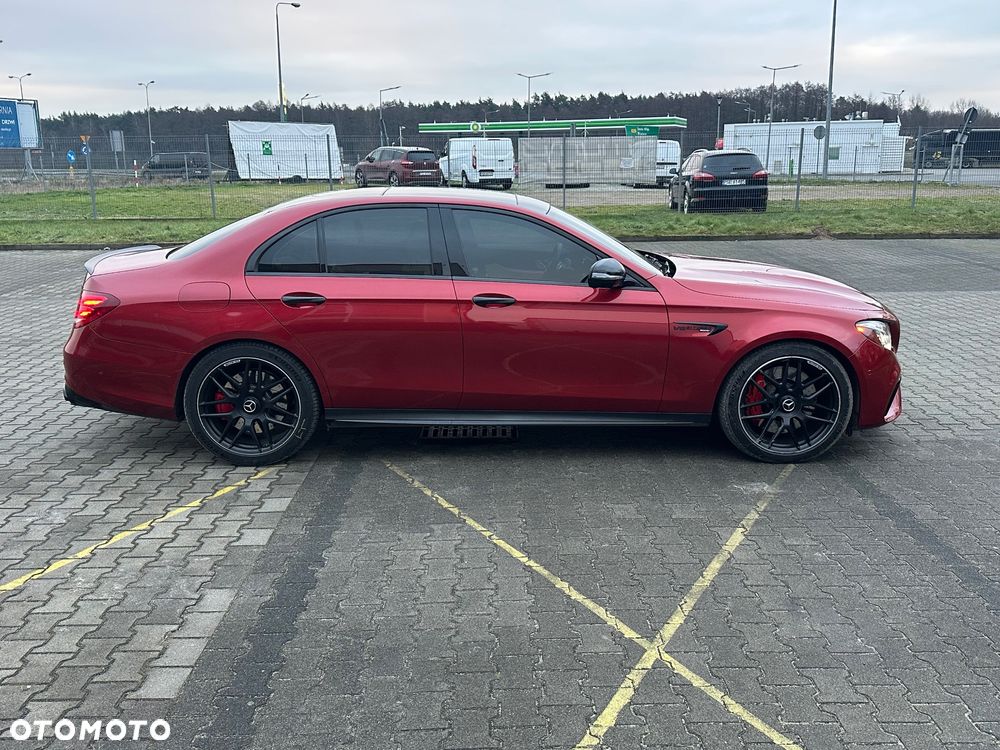 Mercedes-Benz Klasa E AMG 63 S 4Matic AMG Speedshift 9G-MCT - 7